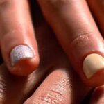 La última tendencia de uñas con líneas: nail art en ascenso